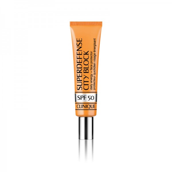 Clinique Superdefense Energia Diaria +Protector Facial SPF 50